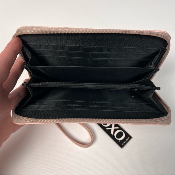 XOXO Pink Logo Wallet Clutch Wristlet NWT - Picture 2 of 11